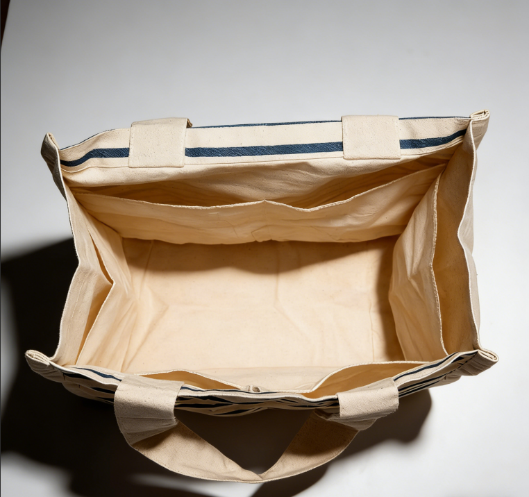 Single Multi-functional Pocket Canvas Shopping Bag, Sturdy Structure, Foldable and Easy to Clean - Image 3